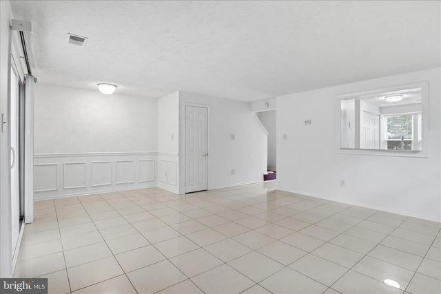 4749 HERSAND CT, Woodbridge, VA 22193