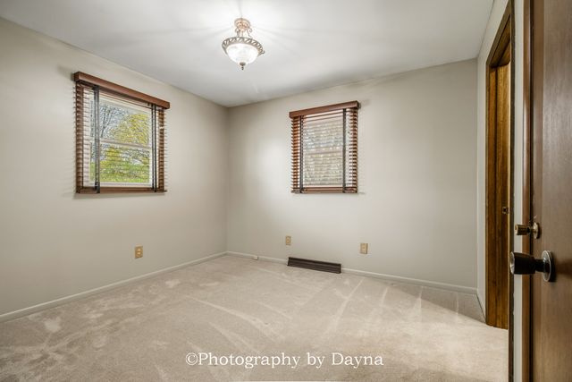913 Southgate Road, New Lenox, IL 60451