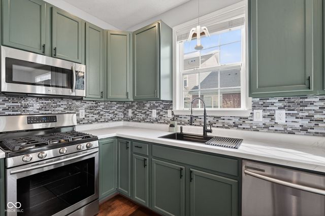 4031 Much Marcle Drive, Zionsville, IN 46077