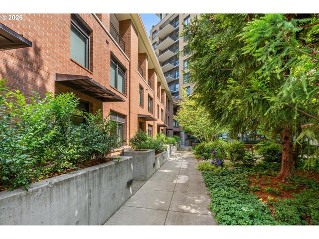 2351 Nw WESTOVER Rd 315, Portland, OR 97210