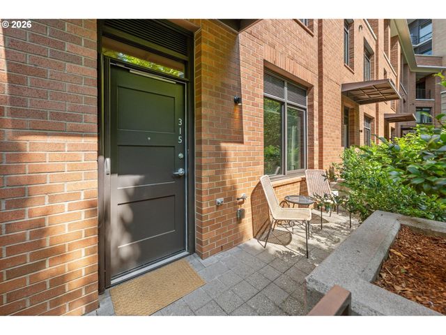 2351 Nw WESTOVER Rd 315, Portland, OR 97210