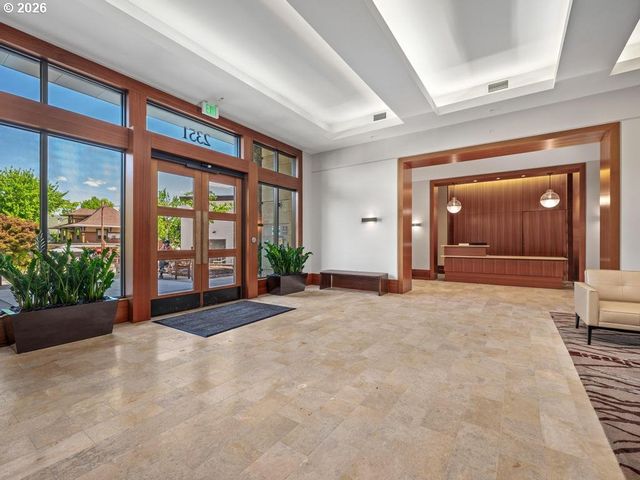 2351 Nw WESTOVER Rd 315, Portland, OR 97210