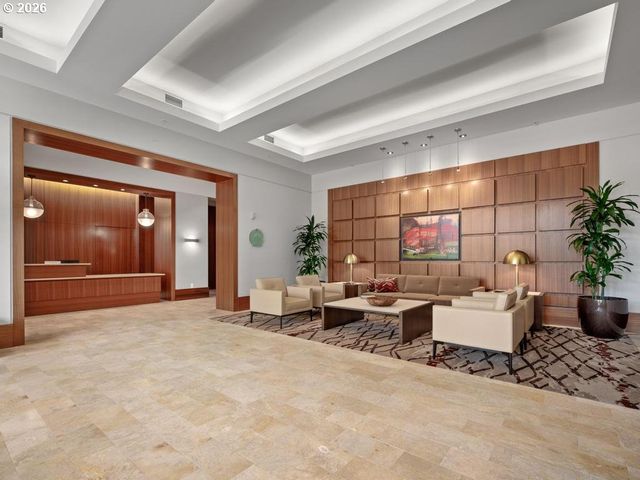 2351 Nw WESTOVER Rd 315, Portland, OR 97210