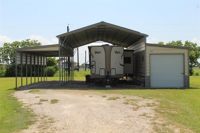 264 Haddock Drive, Palacios, TX 77465