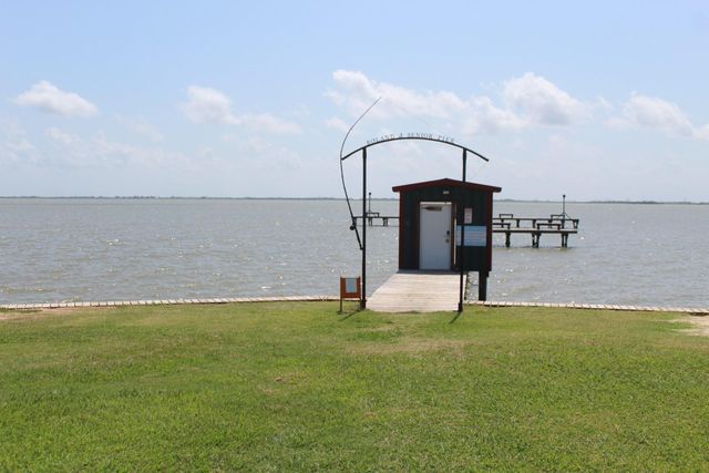 264 Haddock Drive, Palacios, TX 77465