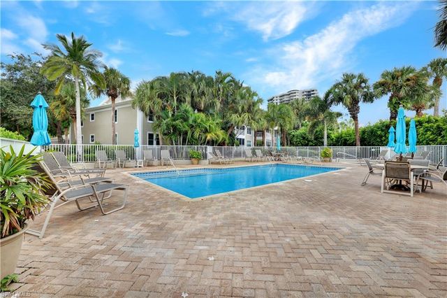 5895 Chanteclair DR # 118, Naples, FL 34108