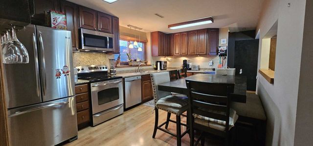 968 COVENTRY Lane, Crystal Lake, IL 60014