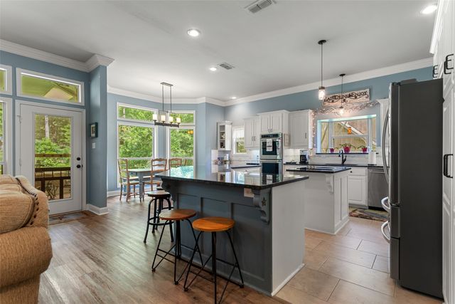 1340 Bridle Path, Lindale, TX 75771