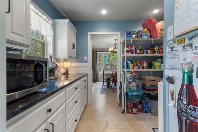 1340 Bridle Path, Lindale, TX 75771
