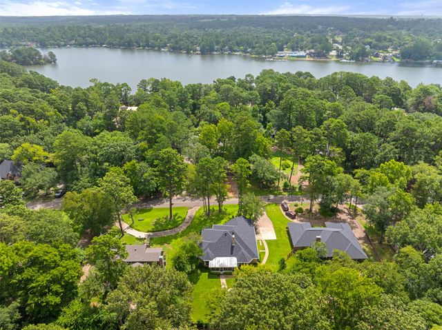 1340 Bridle Path, Lindale, TX 75771