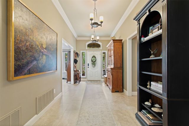 1340 Bridle Path, Lindale, TX 75771