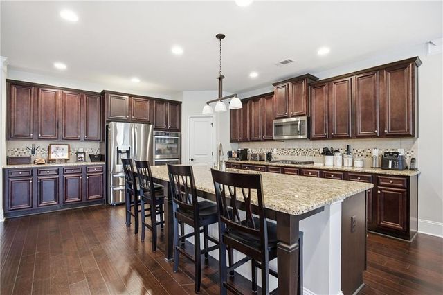 79 Gray Trail, Acworth, GA 30101