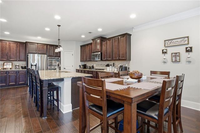 79 Gray Trail, Acworth, GA 30101