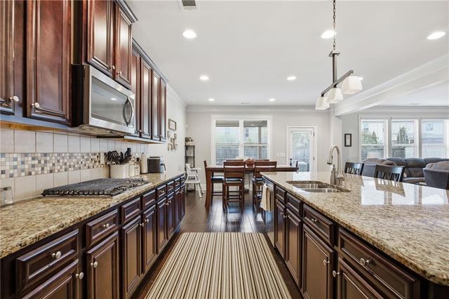 79 Gray Trail, Acworth, GA 30101