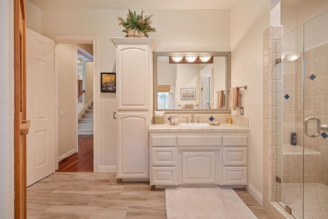 5570 Lions Cross Cir, Granite Bay, CA 95746