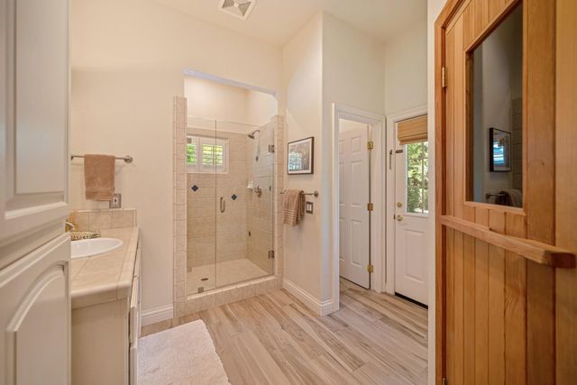 5570 Lions Cross Cir, Granite Bay, CA 95746