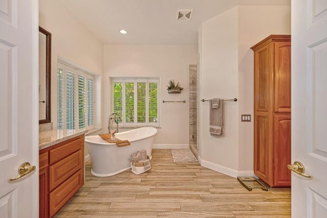 5570 Lions Cross Cir, Granite Bay, CA 95746