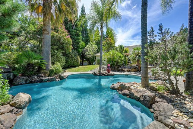 5570 Lions Cross Cir, Granite Bay, CA 95746