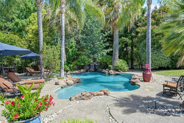 5570 Lions Cross Cir, Granite Bay, CA 95746