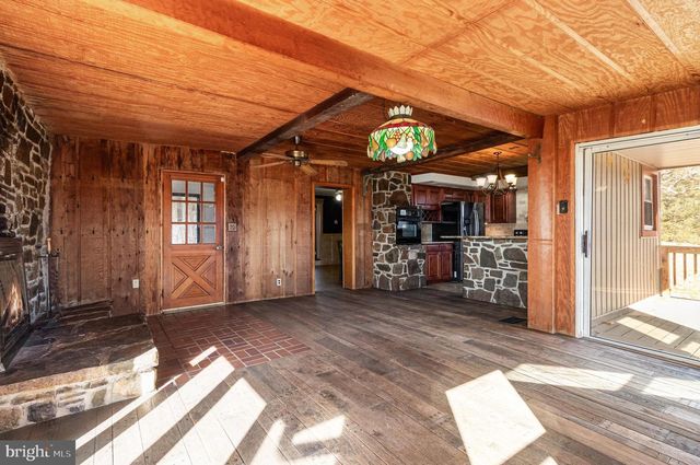 401 LINTON HILL RD, Duncannon, PA 17020