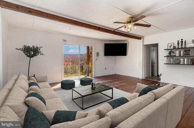 401 LINTON HILL RD, Duncannon, PA 17020