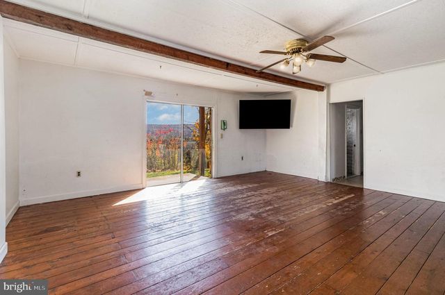 401 LINTON HILL RD, Duncannon, PA 17020