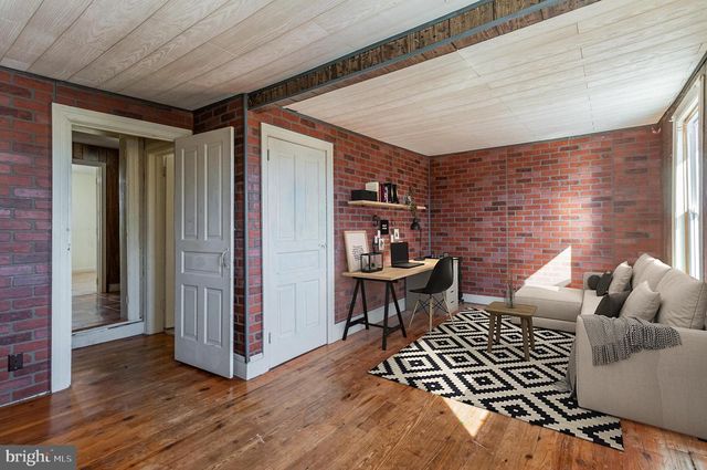 401 LINTON HILL RD, Duncannon, PA 17020