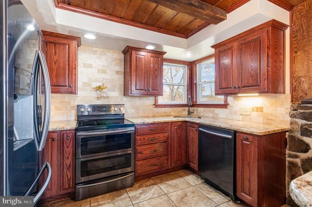 401 LINTON HILL RD, Duncannon, PA 17020