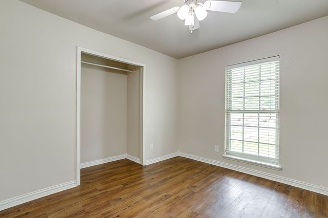 5316 N Colony Boulevard, The Colony, TX 75056