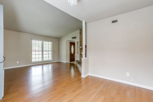5316 N Colony Boulevard, The Colony, TX 75056