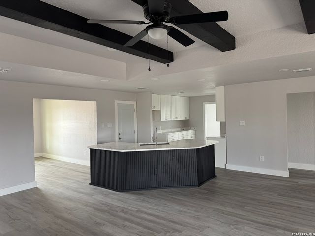 472 County Rd. 679, Natalia, TX 78059