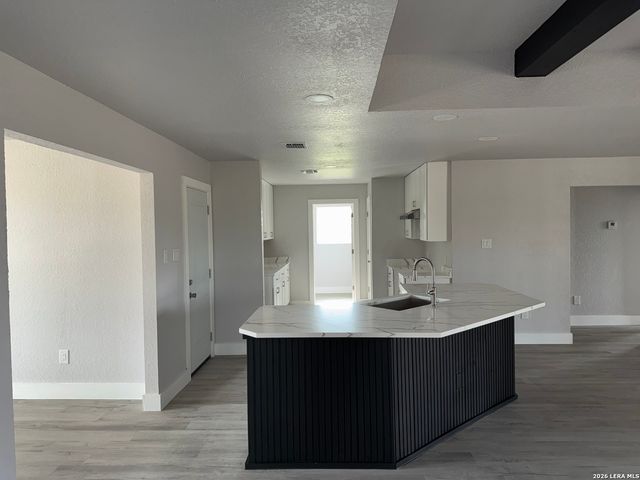 472 County Rd. 679, Natalia, TX 78059
