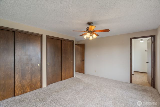 205 Beacon Hill Drive, Hoquiam, WA 98550