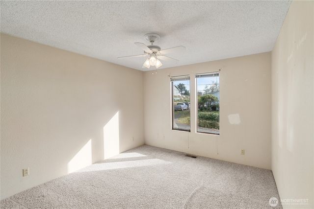 205 Beacon Hill Drive, Hoquiam, WA 98550