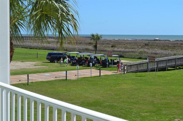 4141 Pointe West Drive 102, Galveston, TX 77554