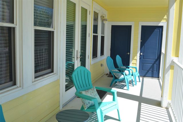 4141 Pointe West Drive 102, Galveston, TX 77554