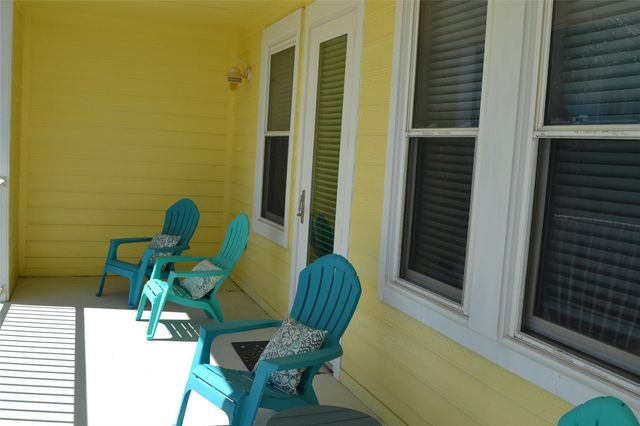 4141 Pointe West Drive 102, Galveston, TX 77554