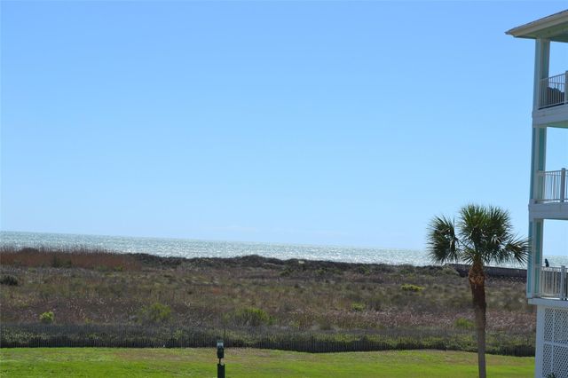 4141 Pointe West Drive 102, Galveston, TX 77554