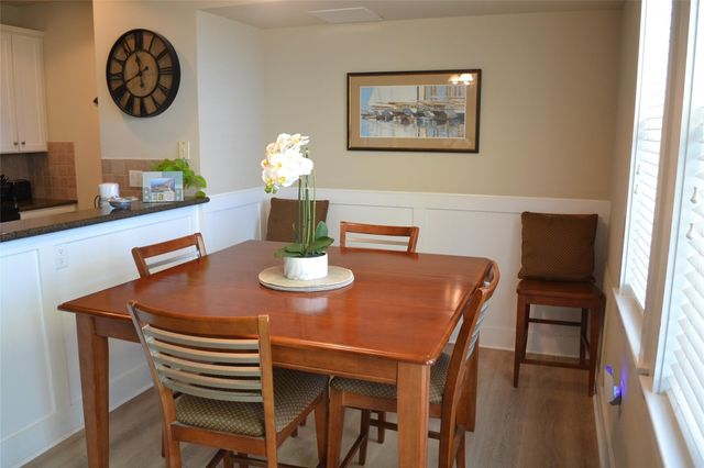 4141 Pointe West Drive 102, Galveston, TX 77554