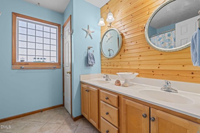 45 Clearwater Harbor, Sanford, NC 27332