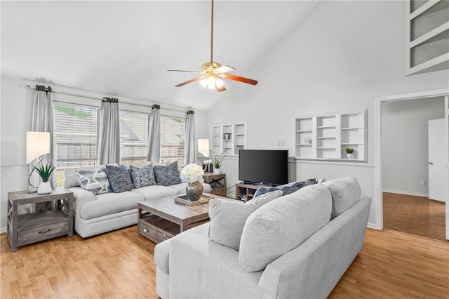 7609 Timber Crest Dr, Corpus Christi, TX 78413