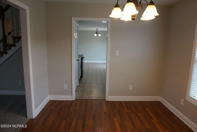 407 Sundown Court, Hubert, NC 28539