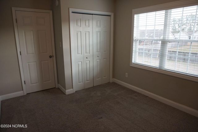 407 Sundown Court, Hubert, NC 28539