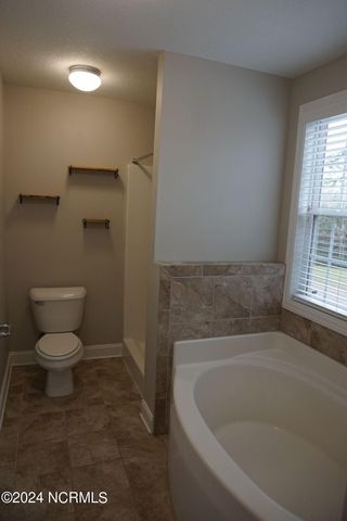 407 Sundown Court, Hubert, NC 28539