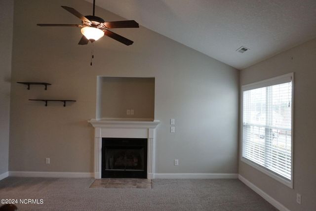 407 Sundown Court, Hubert, NC 28539