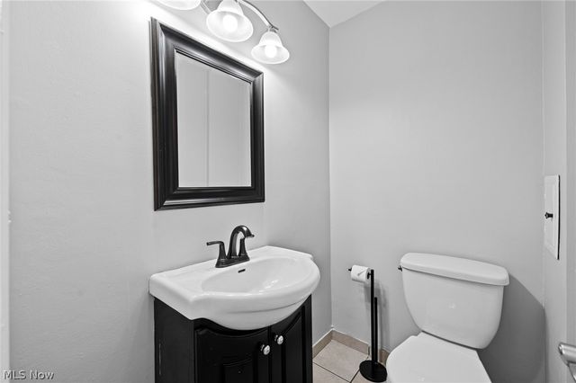 3873 Washington Boulevard, University Heights, OH 44118