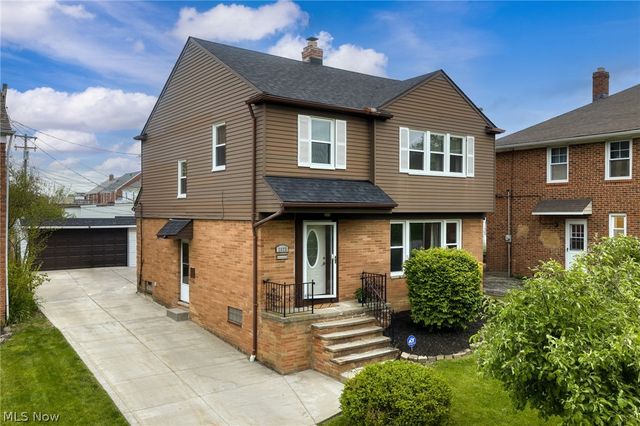 3873 Washington Boulevard, University Heights, OH 44118