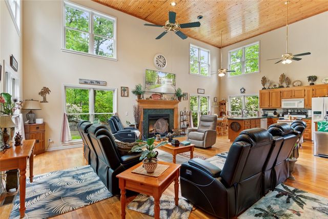 310 Fernwood Drive, Salem, SC 29676