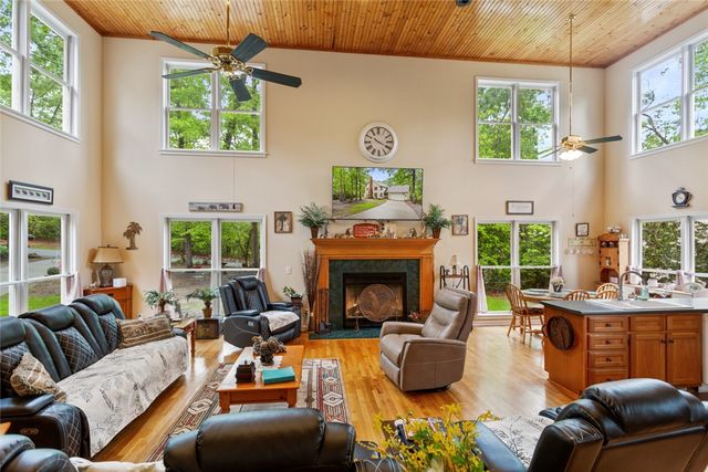 310 Fernwood Drive, Salem, SC 29676