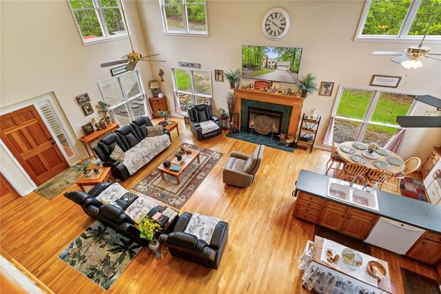 310 Fernwood Drive, Salem, SC 29676